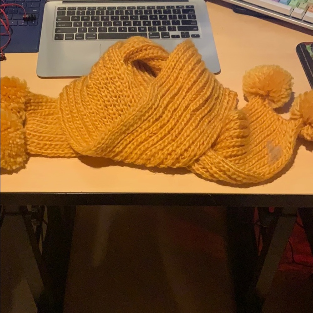 Yellow/Orange Scarf